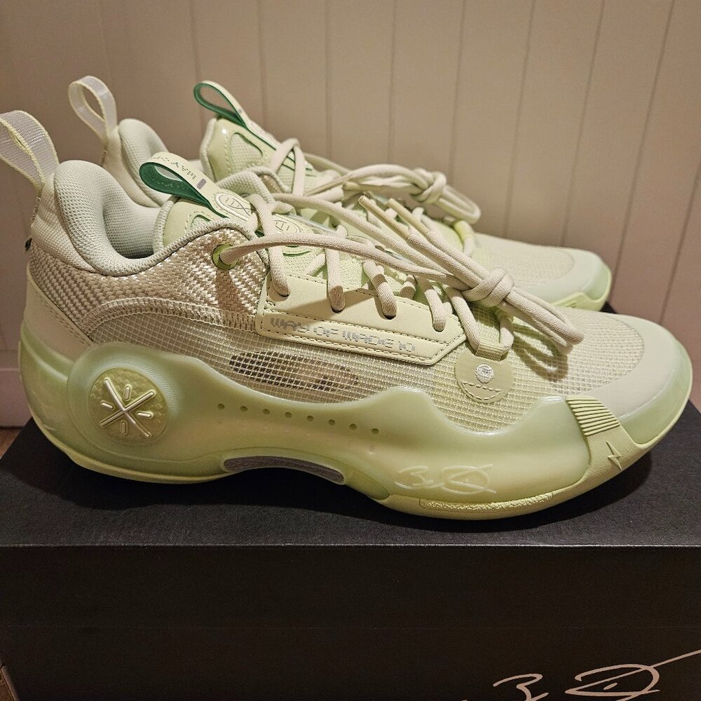 Way Of Wade 10 Low "Avocado"